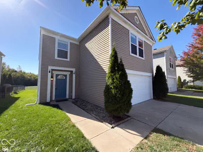 8723 Hosta Way, Camby - 28