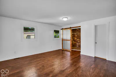 300 Shull Drive, North Vernon - 11