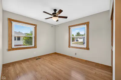 2846 Hillside Drive, Bedford - 32