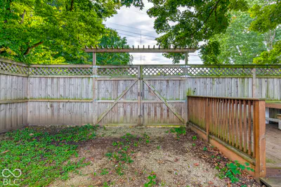 300 E Ohio Street, Trafalgar - 71