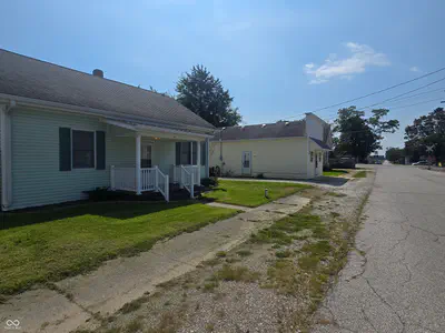 102-104 Walnut Street, Fairland - 2