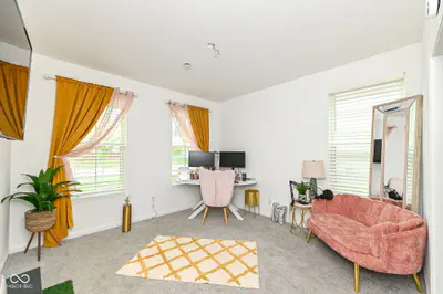 8902 Howlett Lane, Indianapolis - 9