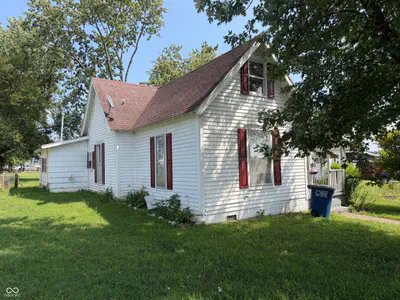 420 N Street, Bedford