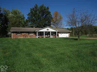 8870 W 450 S, Columbus - 2