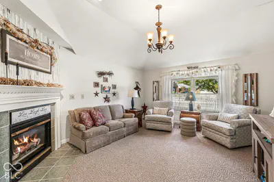 5701 Kensington Way N, Plainfield - 2