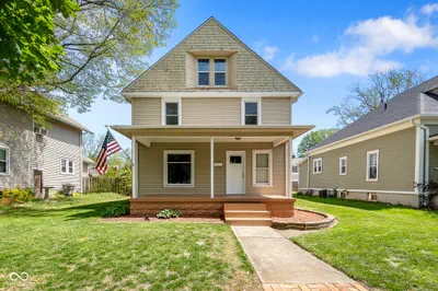 624 Pine Street, Seymour