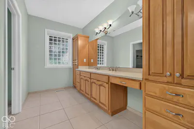 5102 Stonebridge Drive, Muncie - 28