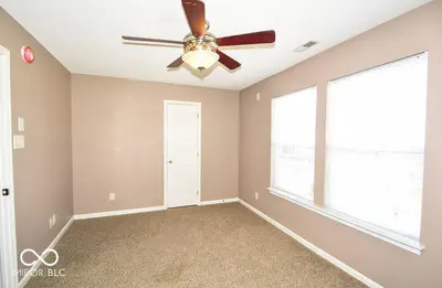 4537 Connaught East Drive, Plainfield - 22