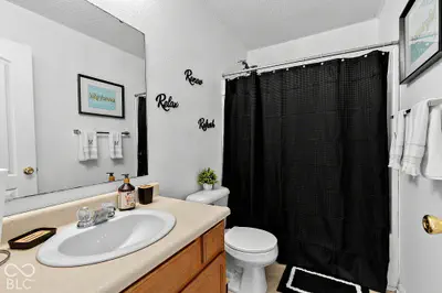 4141 Candy Apple Court, Indianapolis - 24
