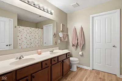 5565 Jutland Drive, Plainfield - 25