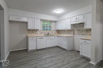7563 Allenwood Court, Indianapolis - 8