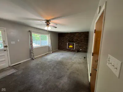 5802 Elaine Street, Speedway - 10