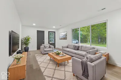 7437 County Road 750, Plainfield - 8