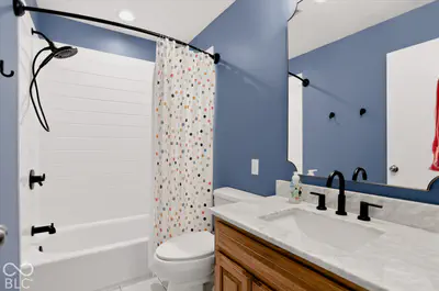 701 W 500 Road S, Greenfield - 20