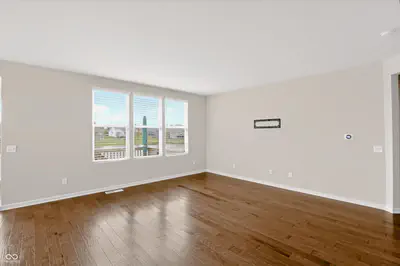 561 Harstad Boulevard, Westfield - 23