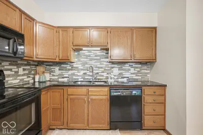 6935 Cross Key Drive, Indianapolis - 8