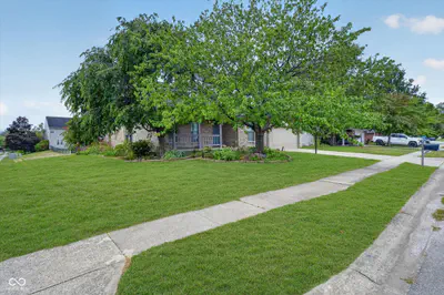 8625 Douglaston Court, Indianapolis - 2