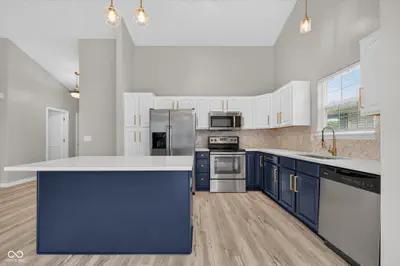 6540 Abby Lane, Zionsville - 13