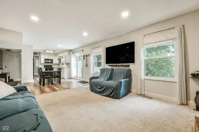 909 Farmview Lane, Carmel - 20