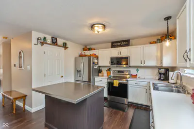 2426 Manita Drive, Indianapolis - 37
