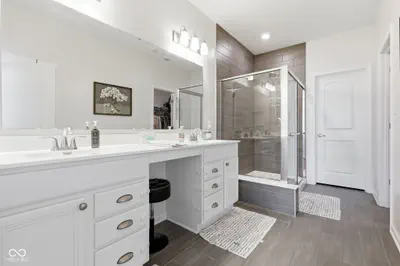 5573 Stone Grove Court, McCordsville - 30