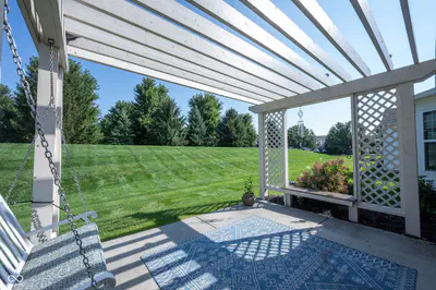 15962 Venito Trail, Fishers - 43