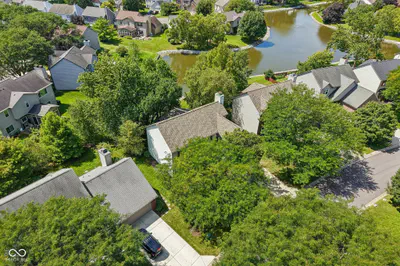 8535 McNutt Circle, Indianapolis - 34