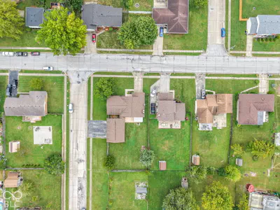 4902 Candy Spots Drive, Indianapolis - 37