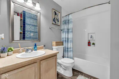 2905 Shadow Lake Drive, Indianapolis - 37