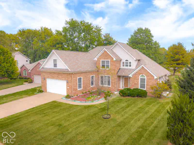 725 Greystone Court, Columbus - 6