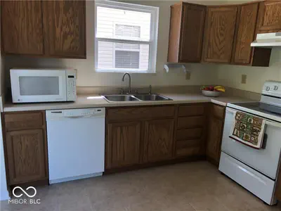 14954 Alysheba Drive, Noblesville - 11
