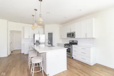 1454 Lexington Trail, Greenfield - 16