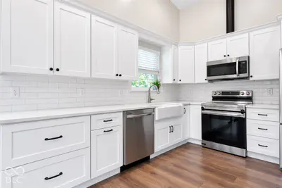 9348 Bayfield Drive, McCordsville - 9