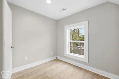 326-328 S Emerson Avenue, Indianapolis - 25