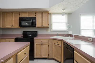 10764 Pimlico Circle, Carmel - 20