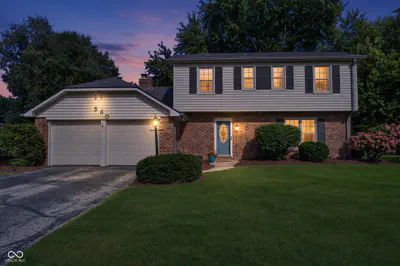 560 Harbour Drive, Noblesville - 2
