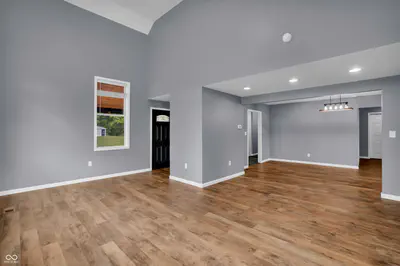 6850 Base Road, North Vernon - 12
