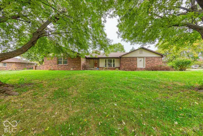 596 Yeagy Court, Greenwood