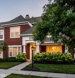 15536 Smithfield Drive, Westfield