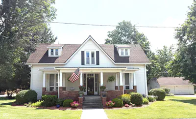 215 College Street, Rockville