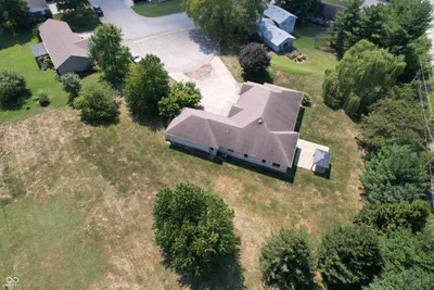 505 Kelly Drive, Brownstown - 42