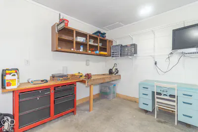 111 Fairfield Lane, Pendleton - 43