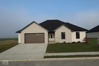 3888 Autumn Way, Seymour - 5
