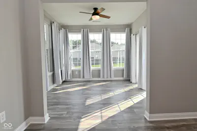 9170 Hedley Way E, Avon - 24