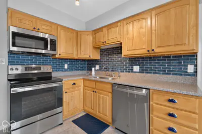 536 Hunters Drive, Carmel - 16