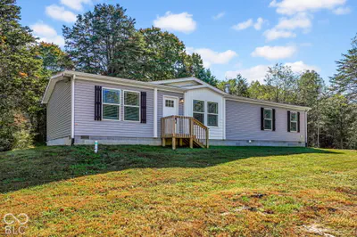 10685 W Old St Rd 56, Scottsburg - 23