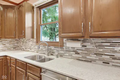 6950 Bluffridge Way, Indianapolis - 18