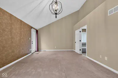 8625 Douglaston Court, Indianapolis - 17