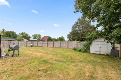 701 Maple Lane, Brownsburg - 18