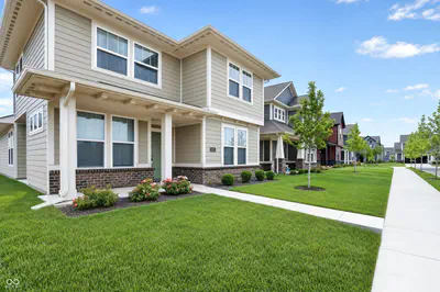 9062 Anthem Avenue, Plainfield - 40